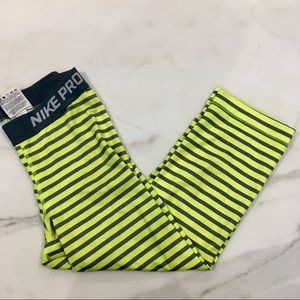 Nike pro stripe leggings XS